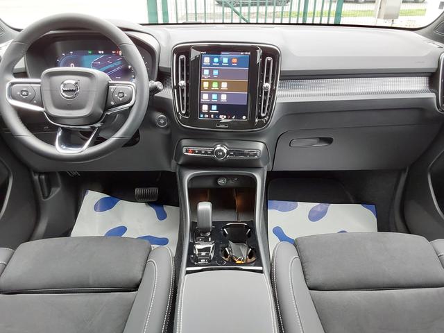 Volvo XC40 B3 2WD Plus Black Edition AHK/ACC/H&K/PDC/SHZ/KAM/NAV 