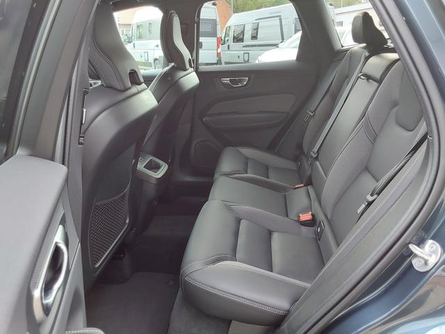 Volvo XC60 B4 D AWD Plus Dark ACC/LED/SHZ/PDC/NAV/KAM 