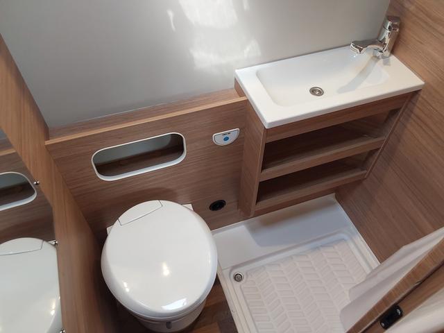 Weinsberg CaraHome 650 MEG 140 PS Fiat Dachklima/Navi/Lithium 