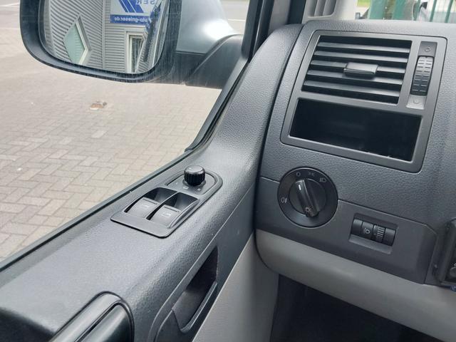 Volkswagen T5 Campingumbau AHK/SHZ/KAM/GJR/NAVI/KLIMA 