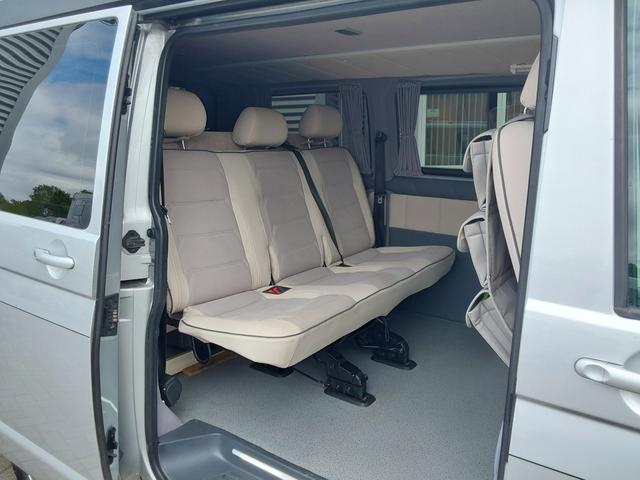 Volkswagen T5 Campingumbau AHK/SHZ/KAM/GJR/NAVI/KLIMA 