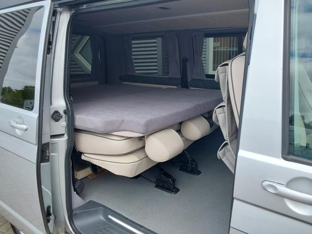 Volkswagen T5 Campingumbau AHK/SHZ/KAM/GJR/NAVI/KLIMA 