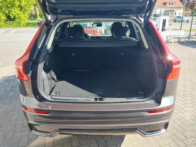 Volvo XC60 B4 D 2WD Plus Dark ACC/LED/SHZ/PDC/PANO/KAM 