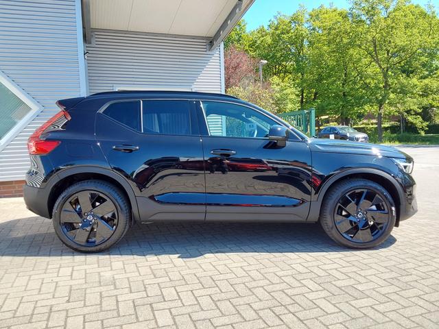 Volvo XC40 B4 B Ultra Black Edition ACC/LED/PDC/KAM/SHZ/PANO 