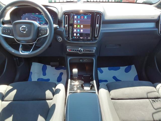 Volvo XC40 B4 B Ultra Black Edition ACC/LED/PDC/KAM/SHZ/PANO 