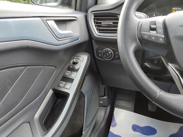 Ford Focus 1.0 EcoBoost Active APP/LED/SHZ/NAV/PDC/KAM 