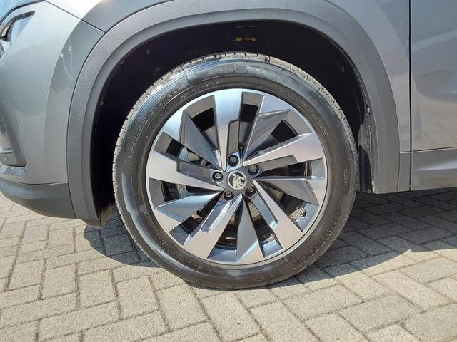 Skoda Kodiaq 2.0 TDI DSG Selection 7-Sitzer ACC/AHK/LED/PDC/SHZ/KAM 