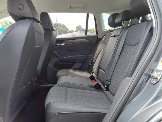 Volkswagen Tiguan 2.0 TDI DSG 4Motion Life ACC/AHK/SHZ/PDC/KAM/NAV 
