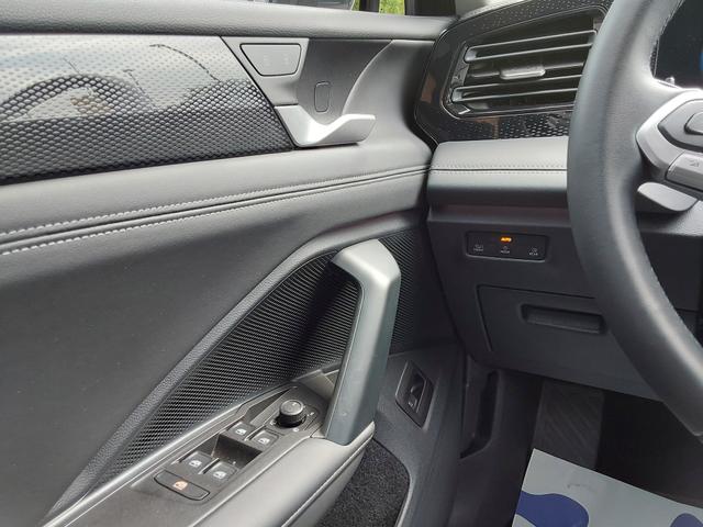 Volkswagen Tiguan 2.0 TDI DSG 4Motion Life ACC/AHK/SHZ/PDC/KAM/NAV 