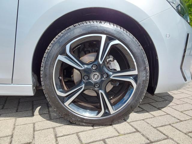Opel Corsa 1.2 Turbo GS APP/LED/SHZ/PDC/KAM/PANO 