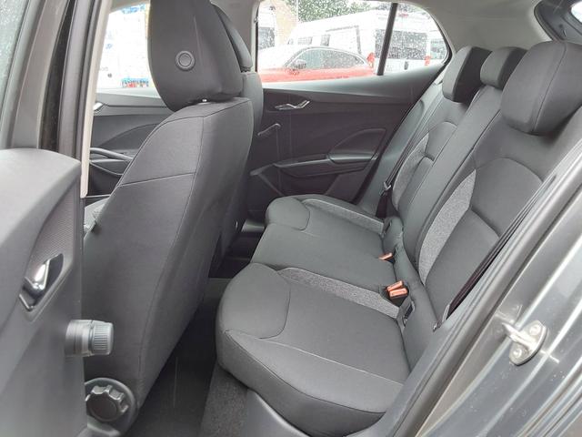 Skoda Fabia 1.0 MPI Essence PDC/LED 