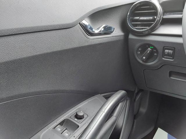 Skoda Fabia 1.0 MPI Essence PDC/LED 