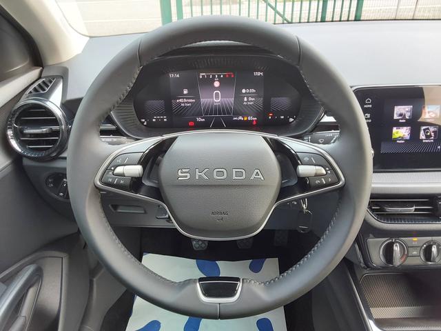 Skoda Fabia 1.0 MPI Essence PDC/LED 