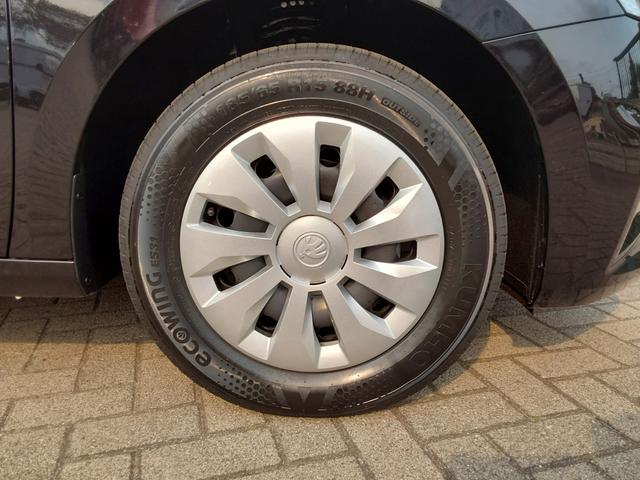 Skoda Fabia 1.0 MPI Essence PDC/LED 