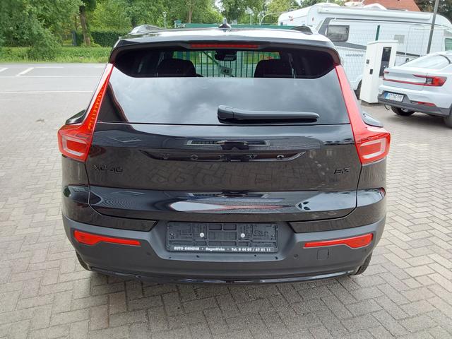 Volvo XC40 B3 2WD Plus Black Edition ACC/SHZ/LED/PDC/KAM/NAV 