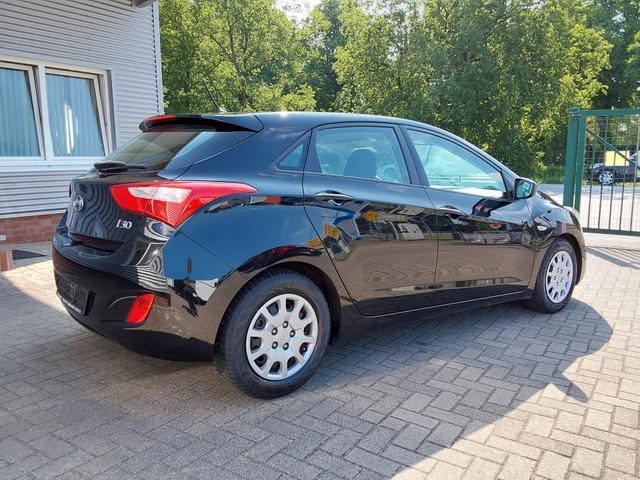 Hyundai i30 1.4 Classic blue RADIO/CD/KLIMA/NEBEL 