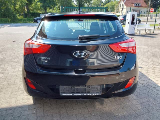 Hyundai i30 1.4 Classic blue RADIO/CD/KLIMA/NEBEL 