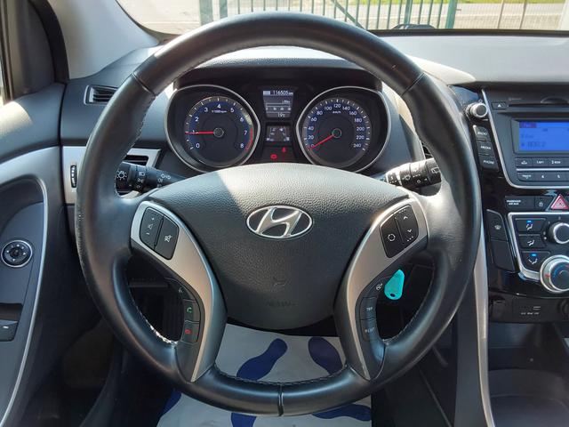 Hyundai i30 1.4 Classic blue RADIO/CD/KLIMA/NEBEL 