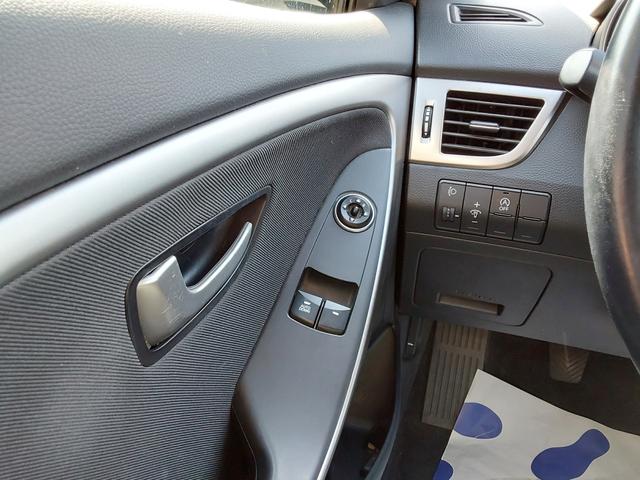 Hyundai i30 1.4 Classic blue RADIO/CD/KLIMA/NEBEL 