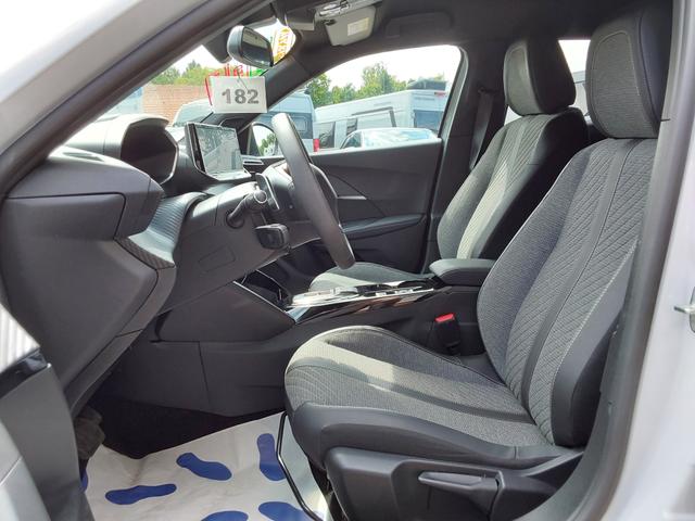 Peugeot 2008 1.2 PureTech 130 Allure ACC/APP/LED/SHZ/PDC/KAM 