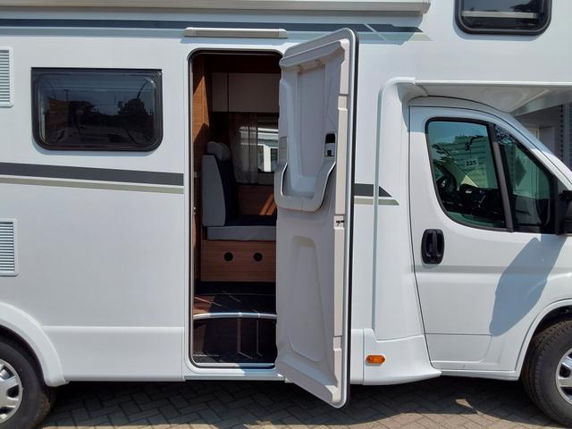 Weinsberg CaraHome 650 MEG 140 PS Fiat Dachklima/Fahrradträger 