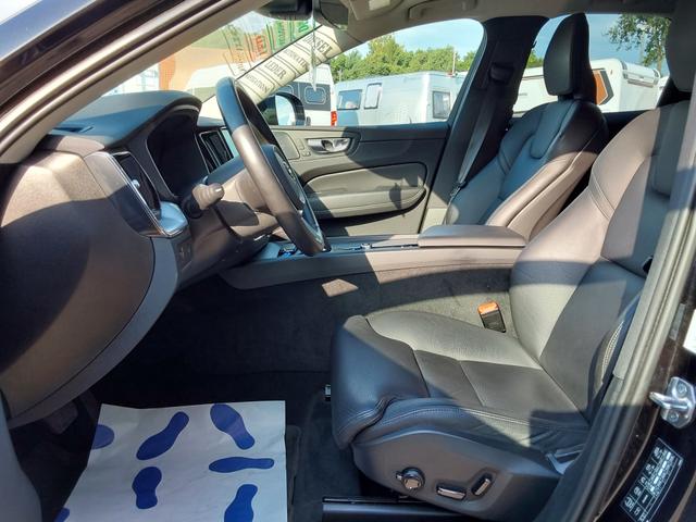 Volvo XC60 B4 D AWD Momentum Pro AHK/ACC/AHZ/APP/KAM 