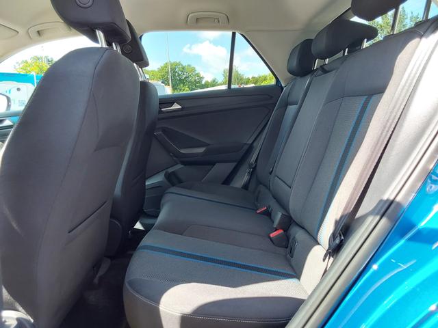 Volkswagen T-Roc 1.5 TSI Style APP/SHZ/PDC/NAV/GJR 