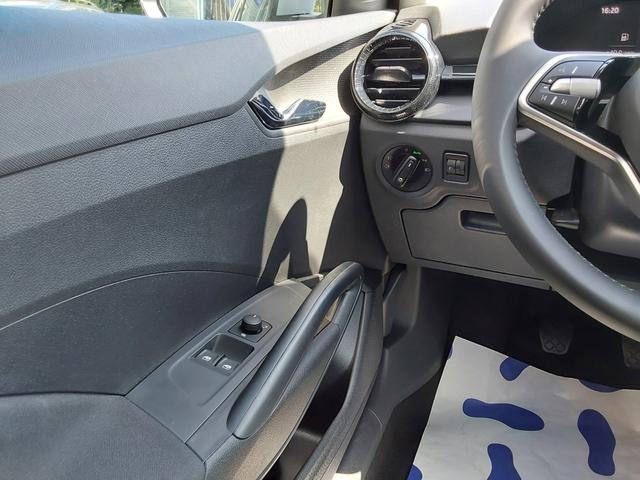 Skoda Fabia 1.0 MPI Essence PDC/LED 