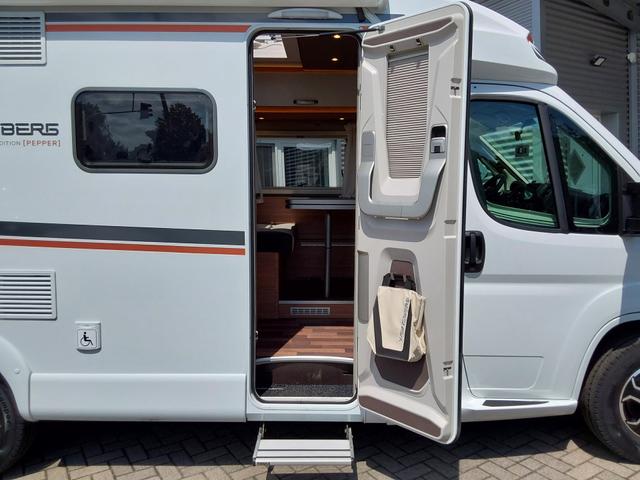 Weinsberg CaraCompact 600 MF Pepper 180 PS Fiat AHK/LED/KAM/NAV/DACHKLIMA 