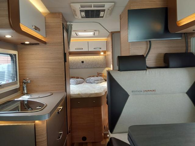 Weinsberg CaraCompact 600 MF Pepper 180 PS Fiat AHK/LED/KAM/NAV/DACHKLIMA 
