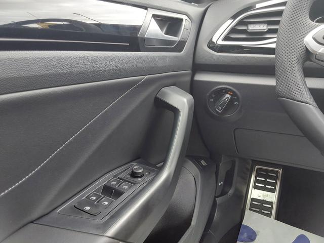 Volkswagen T-Roc 1.5 TSI DSG R-Line ACC/APP/LED/SHZ/PDC/KAM 