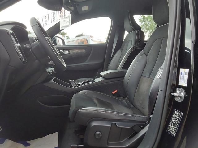 Volvo XC40 B4 B 2WD R-Design ACC/SHZ/LED/PDC/KAM/NAV 