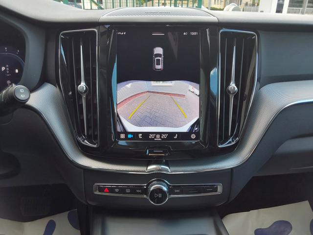 Volvo XC60 B4 D AWD Plus Dark ACC/AHK/LED/SHZ/PDC/NAV/KAM 