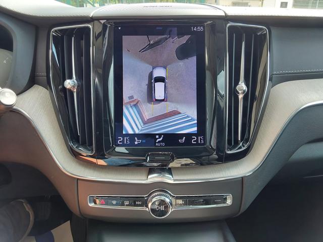 Volvo XC60 B5 D AWD Inscription ACC/AHK/SHZ/LED/PANO 