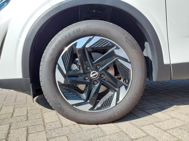 Nissan Qashqai 1.3 DIG-T Mild Hybrid N-Connecta ACC/PDC/LED/NAV/KAM 