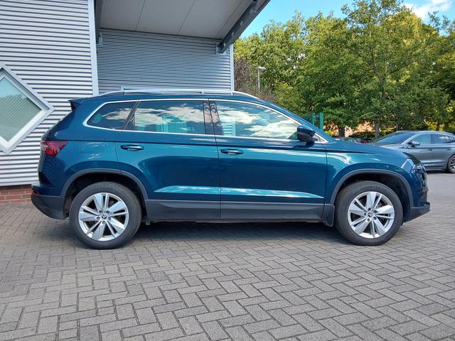 Skoda Karoq 1.5 TSI DSG Style AHK/SHZ/LED/PDC/KAM/STHZ 