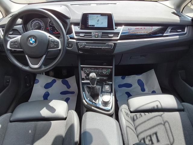 BMW 2er Gran Tourer 218d Sport Line AHK/SHZ/LED/PDC/NAV 