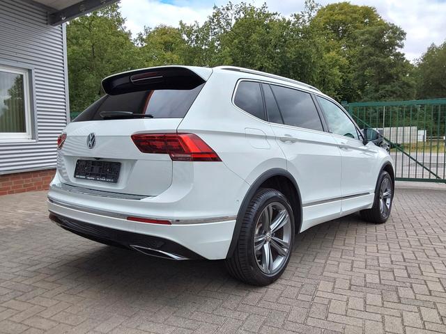 Volkswagen Tiguan Allspace 2.0 TDI DSG United 4Motion AHK/ACC/SHZ/LED/KAM/NAV/PANO 