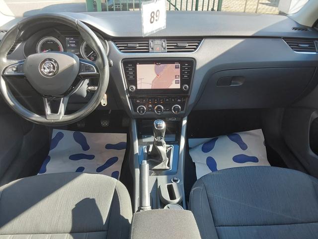 Skoda Octavia Combi 1.4 TSI Style AHK/APP/SHZ/PDC/NAV 