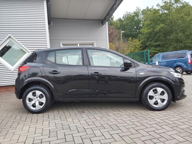 Dacia Sandero 1.0 TCe 90 Essential LED/SHZ/PDC 
