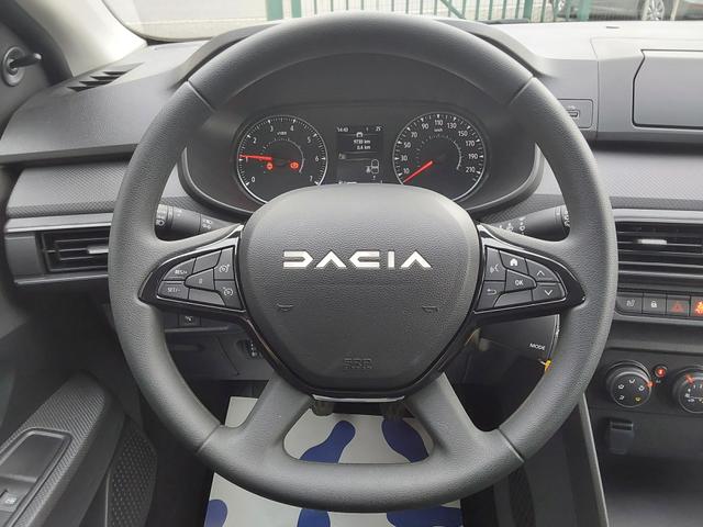 Dacia Sandero 1.0 TCe 90 Essential LED/SHZ/PDC 