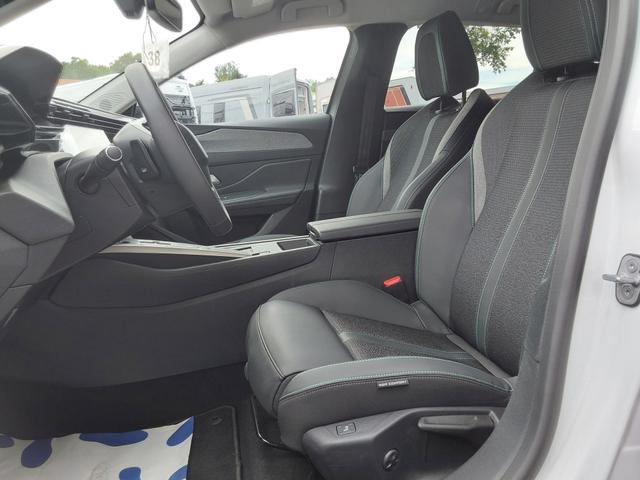 Peugeot 308 SW 1.5 BlueHDI 130 Allure AHK/ACC/LED/PDC/KAM/NAV 