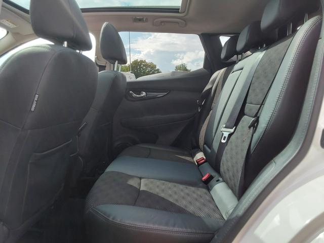 Nissan Qashqai 1.6 dCi Tekna AHK/SHZ/LED/PDC/KAM/NAV 