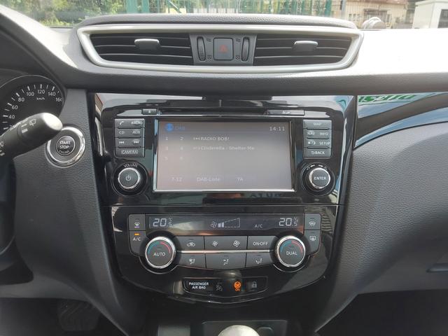 Nissan Qashqai 1.6 dCi Tekna AHK/SHZ/LED/PDC/KAM/NAV 