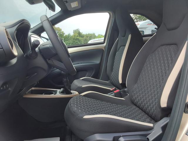 Toyota Aygo X Teamplayer ACC/APP/KAM/SHZ 