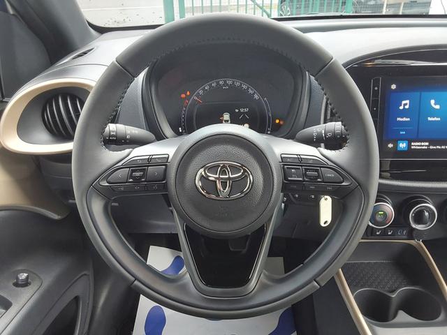 Toyota Aygo X Teamplayer ACC/APP/KAM/SHZ 