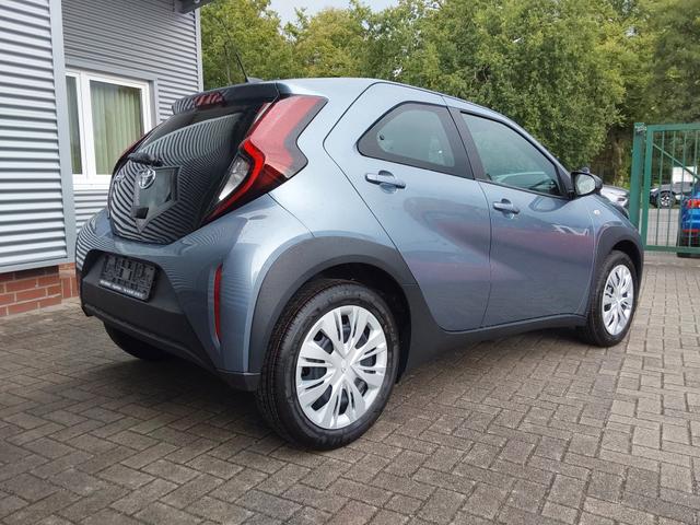 Toyota Aygo X Business Edition ACC/APP/KAM/SHZ 
