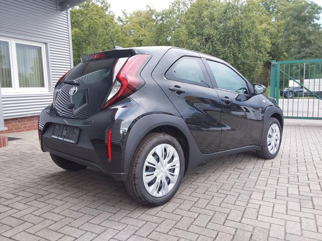 Toyota Aygo X Business Edition ACC/APP/KAM/SHZ 