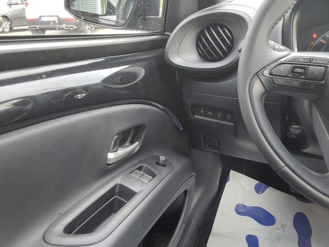 Toyota Aygo X Business Edition ACC/APP/KAM/SHZ 