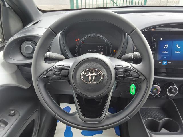 Toyota Aygo X Business Edition ACC/APP/KAM/SHZ 